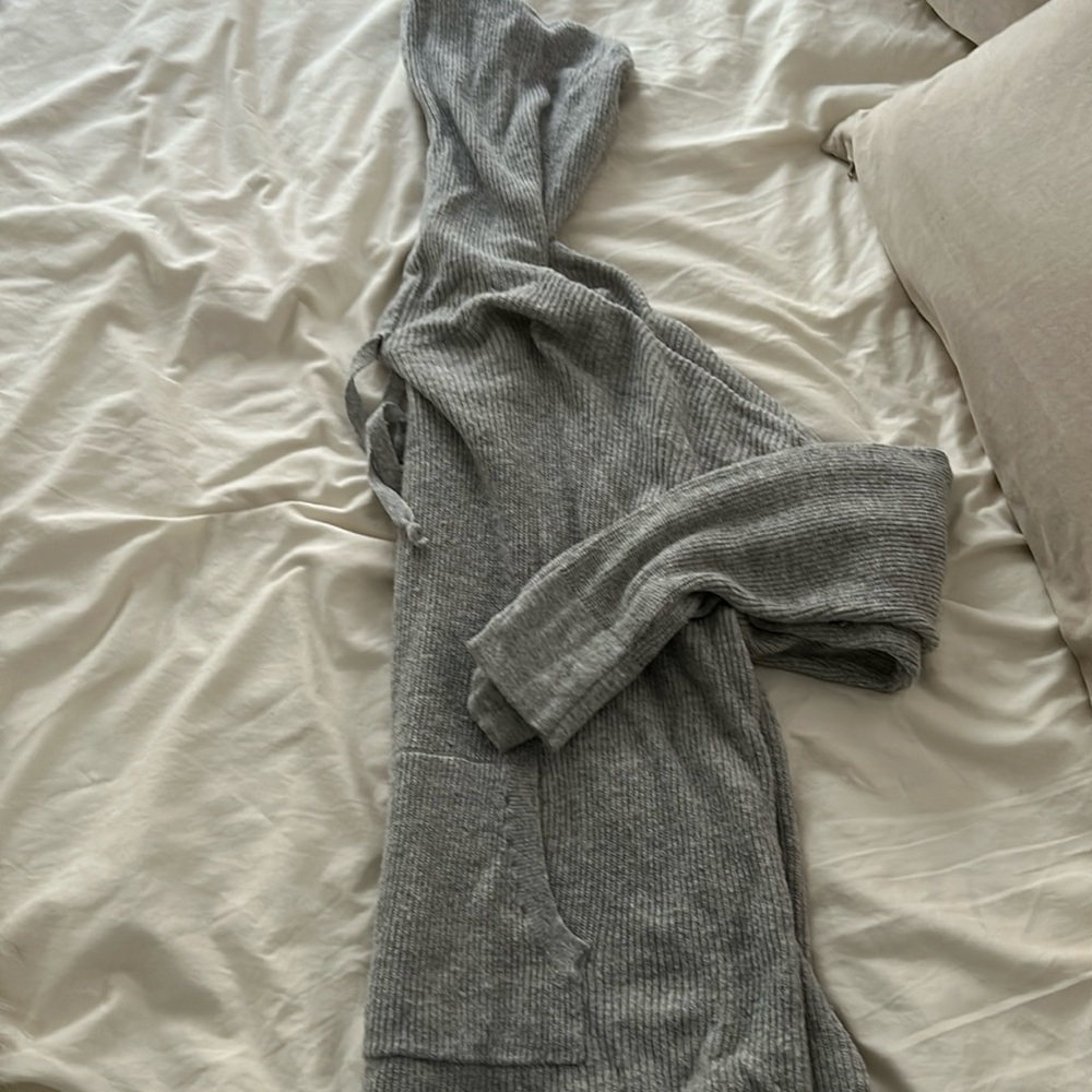 Hooded casual grey sweater